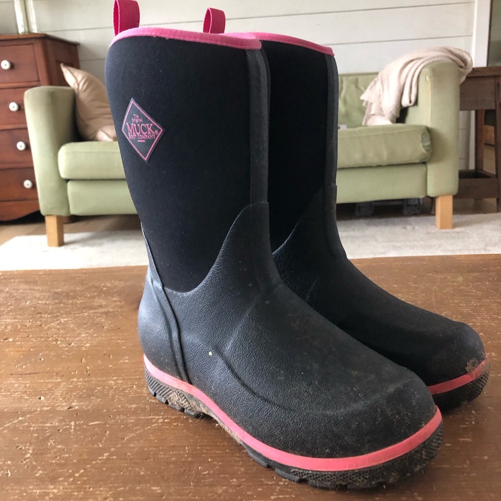 Muck Boot Kids' Black and Pink Waterproof Pull-On Boots